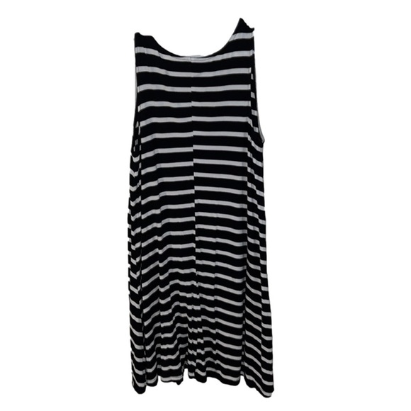 𝅺SIZE medium Old Navy striped sleeveless sundress - Picture 2 of 3